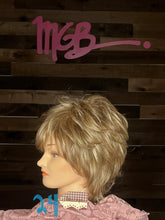 Load image into Gallery viewer, Penelope- Synthetic Wig
